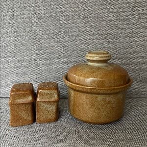 1960s Studio Pottery MCM hand crafted ceramic salt & pepper covered sugar bowl